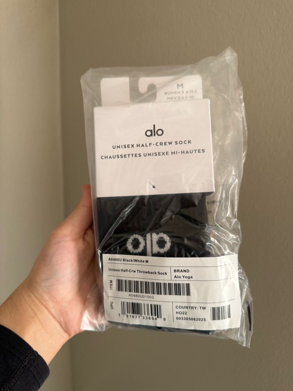 Alo Unisex Half-Crew Socks in Black and White